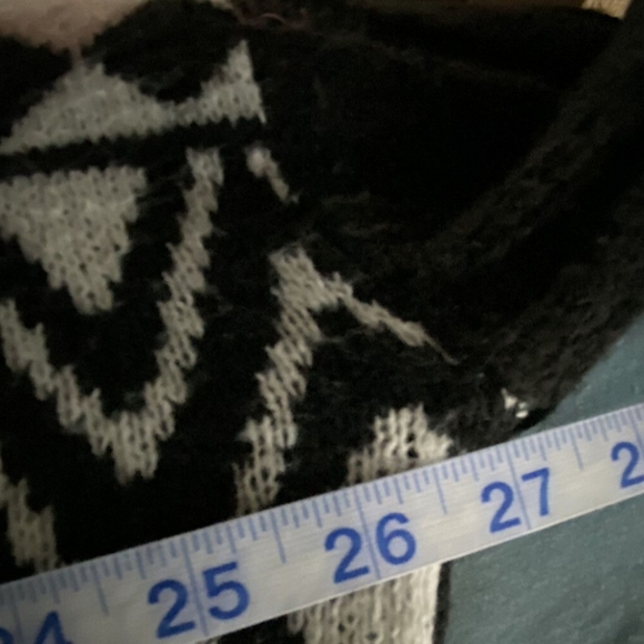 SO Black Turtleneck Oversized Sweater - Picture 8 of 9